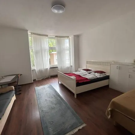 3 Mietwohnung Naehe Hbf Апартаменты Эссен